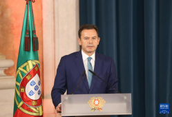 葡萄牙新政府宣誓就职 新任总理承诺将推进国家改革
