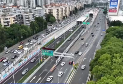 顶压克难、平稳向好！多组数据折射我国物流业发展“加速跑”