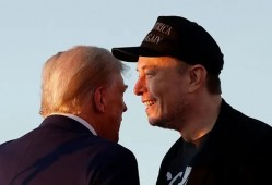 吵完架反悔了？马斯克改口：不会让“龙”飞船退役