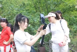 “票根宠粉”花样上新 “跨界优惠凭证”释放更多消费新增长点 | 梳理新发现↓