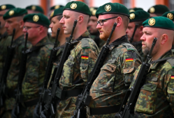 北约要求德军增兵至25万 德国或恢复义务服役补缺？