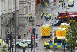 英国利物浦汽车冲撞人群事件嫌疑人身份公布 警方通报调查进展