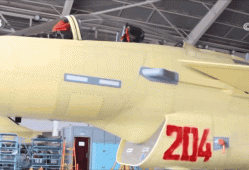 一战成名，中国歼-10靠什么火出圈？