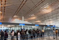 文化“活起来”经济“火起来” “传统节日+”让“老”传统蝶变“新”风口