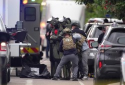 美国科罗拉多州“涉以”袭击已致8人受伤 袭击者系非法居留