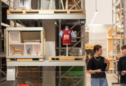 这座博物馆25万件藏品皆可点单预约近距离观赏