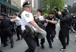 不止洛杉矶 全美各地计划进行至少30场新抗议