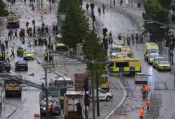 英国利物浦汽车冲撞人群事件已致79人受伤 最小伤者仅9岁